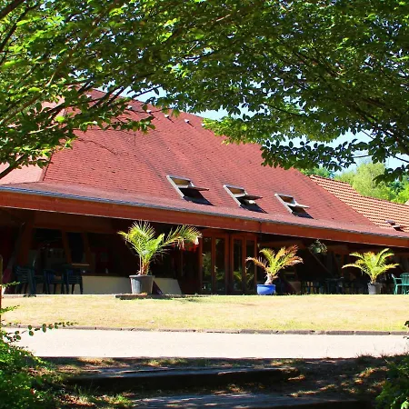 Apartmán Cottage In Bitche With Heated Pool Bitche